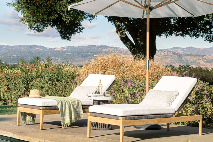 Outdoor Gatherings at Williams Sonoma